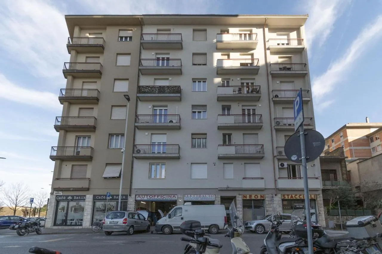 Aeroporto - Modern Apartment Firenze 0*,  Italia