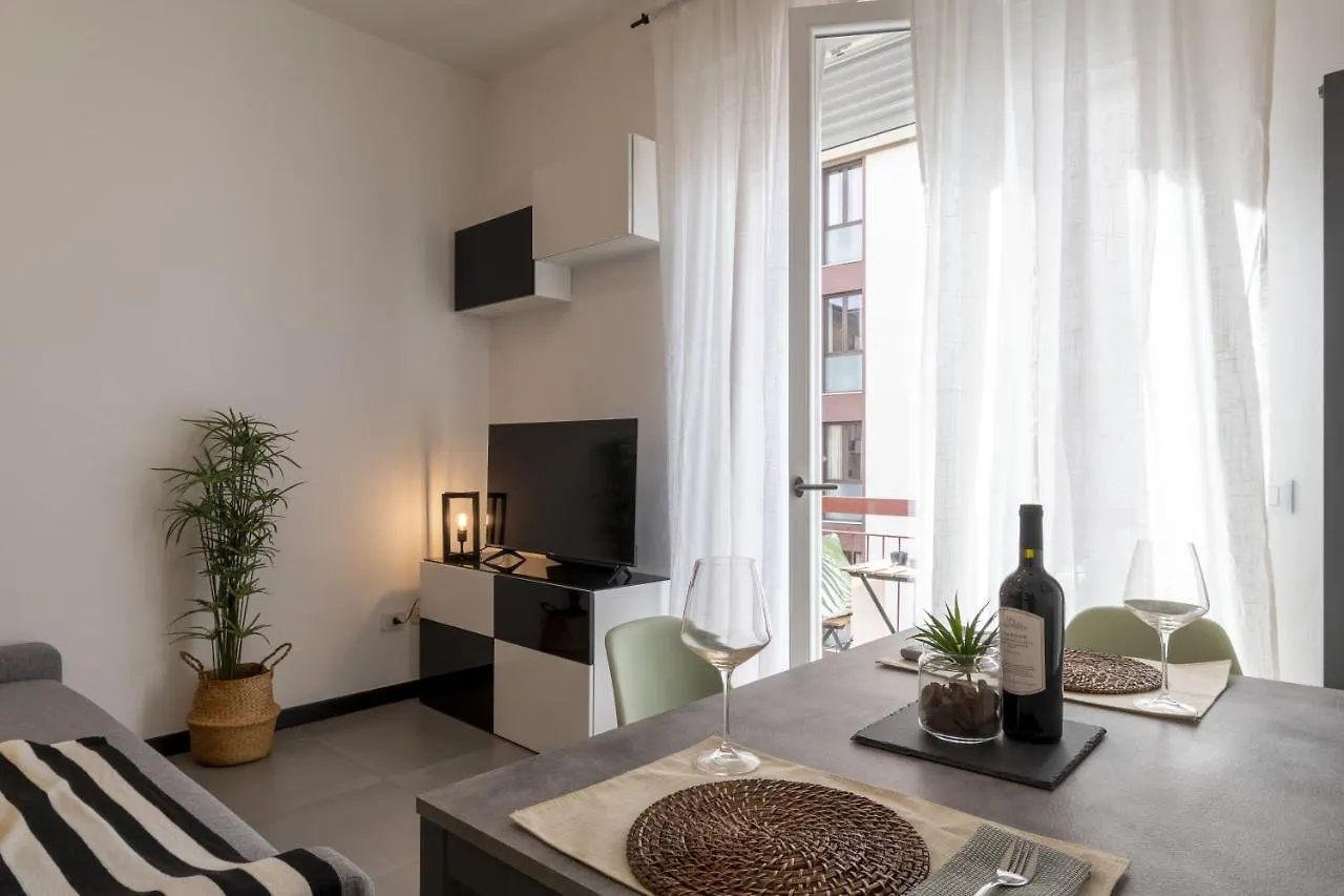Aeroporto - Modern Apartment Florence 0*,  Italy